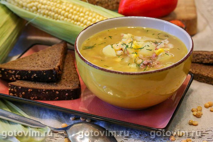 Photo of Гороховый суп с кукурузой, беконом и копченой индейкой. Рецепт с фото